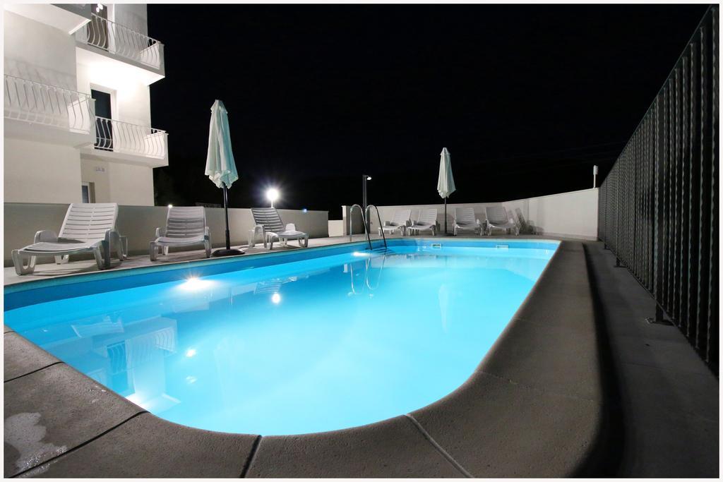 Apartments Huljev Примоштен Екстер'єр фото